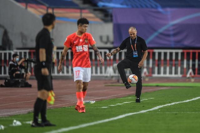 海港复仇成功，蓉城昔日虐敌成往事